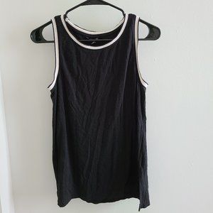 Banana Republic - Black tank top w/ white line - M